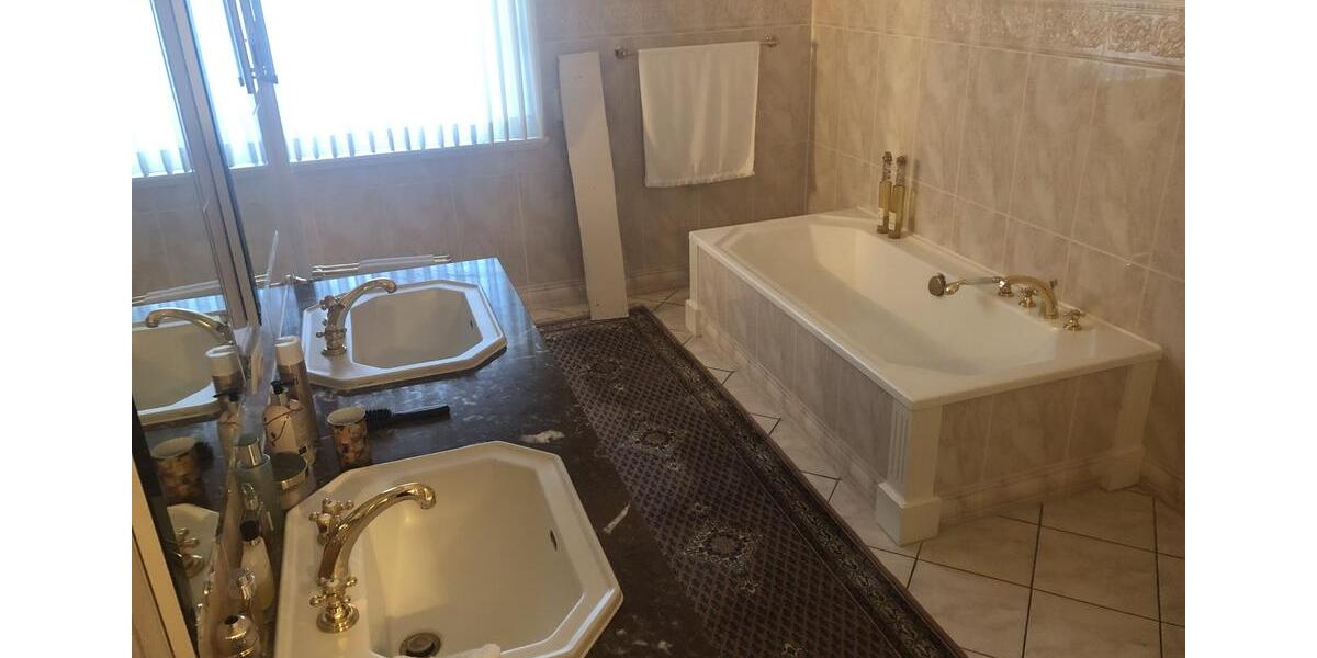 Villa Rheine - 6 Zimmer, 350 m&sup2;, 2.500&euro; | Angebot:20885234