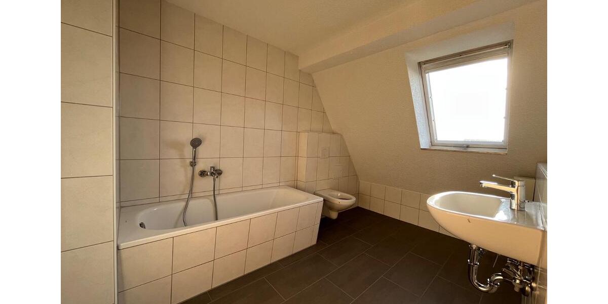 Dachgeschoßwohnung Nordhausen - 2 Zimmer, 55 m&sup2;, 498&euro; | Angebot:24146742
