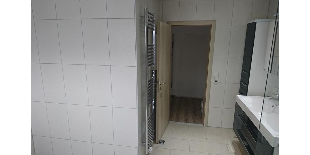 Etagenwohnung Ursensollen - 3 Zimmer, 130 m&sup2;, 860&euro; | Angebot:26294865