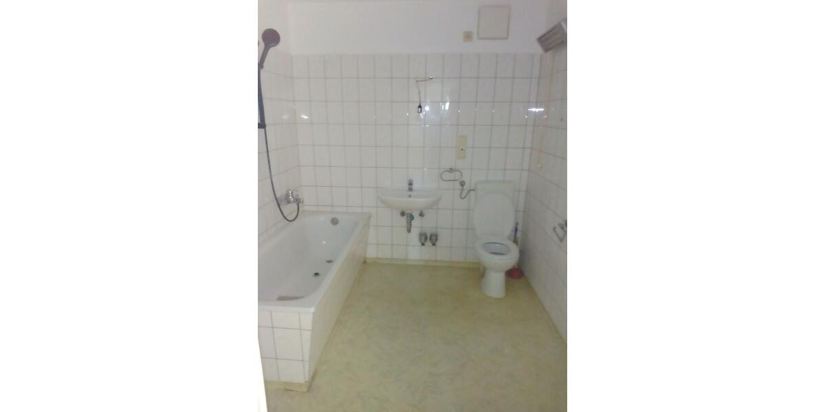 Dachgeschoßwohnung Sellin - 3 Zimmer, 70 m&sup2;, 590&euro; | Angebot:23623580