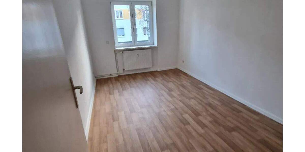 Etagenwohnung Berlin Spandau - 4 Zimmer, 85 m&sup2;, 815&euro; | Angebot:26725980