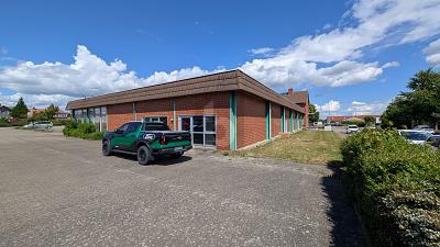VIELE MÖGLICHKEITEN IM GEWERBEGEBIET