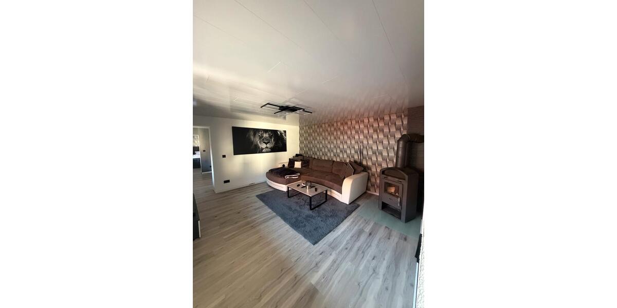 Etagenwohnung Kindelbrück - 4 Zimmer, 100 m&sup2;, 850&euro; | Angebot:26669566