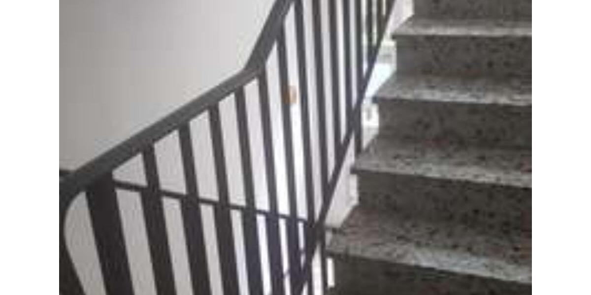 Etagenwohnung Altena - 2 Zimmer, 82 m&sup2;, 370&euro; | Angebot:24726858