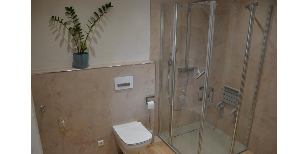 Etagenwohnung Bad Liebenstein - 4 Zimmer, 115 m&sup2;, 880&euro; | Angebot:26613459