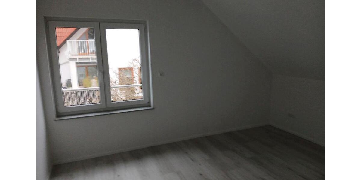 Dachgeschoßwohnung Büdingen - 2 Zimmer, 60 m&sup2;, 600&euro; | Angebot:24319230