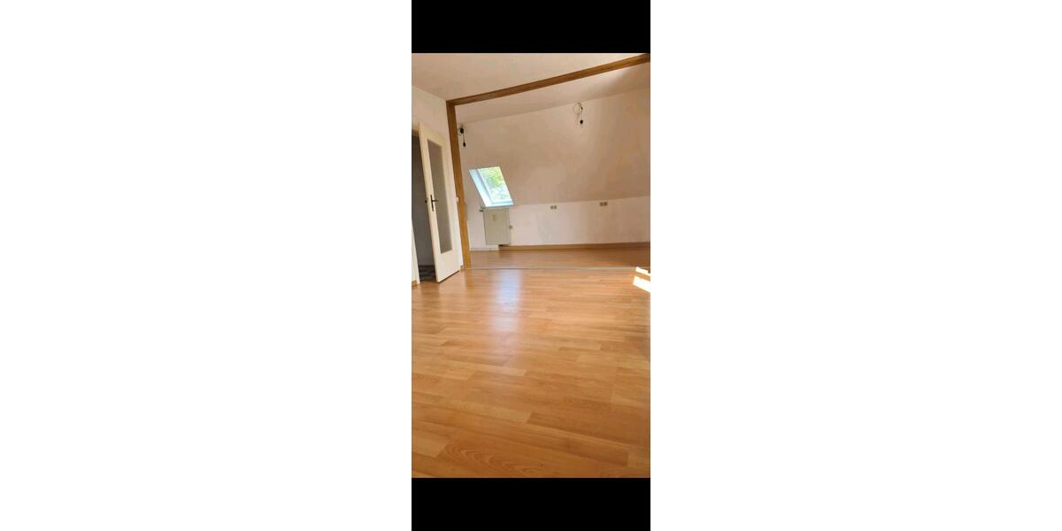 Dachgeschoßwohnung Staßfurt - 2 Zimmer, 54 m&sup2;, 330&euro; | Angebot:25755358