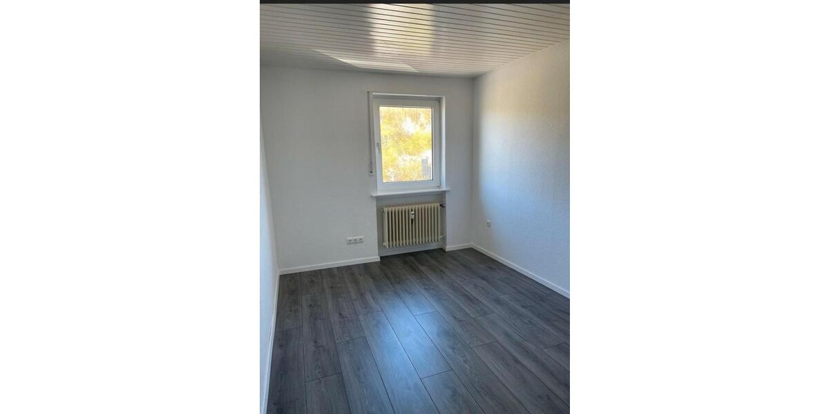 Etagenwohnung Baunatal - 3 Zimmer, 70 m&sup2;, 680&euro; | Angebot:26045063