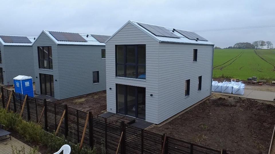 Einfamilienhaus Neukirchen - 3 Zimmer, 83 m&sup2;, 1.350&euro; | Angebot:25127651