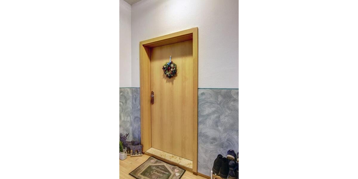 ***RESERVIERT*** 96m² | 4-Raum Wohnung | Mietwohnung | EBK Küche | Kamin | Balkon | Parken | Keller 4 zimmer