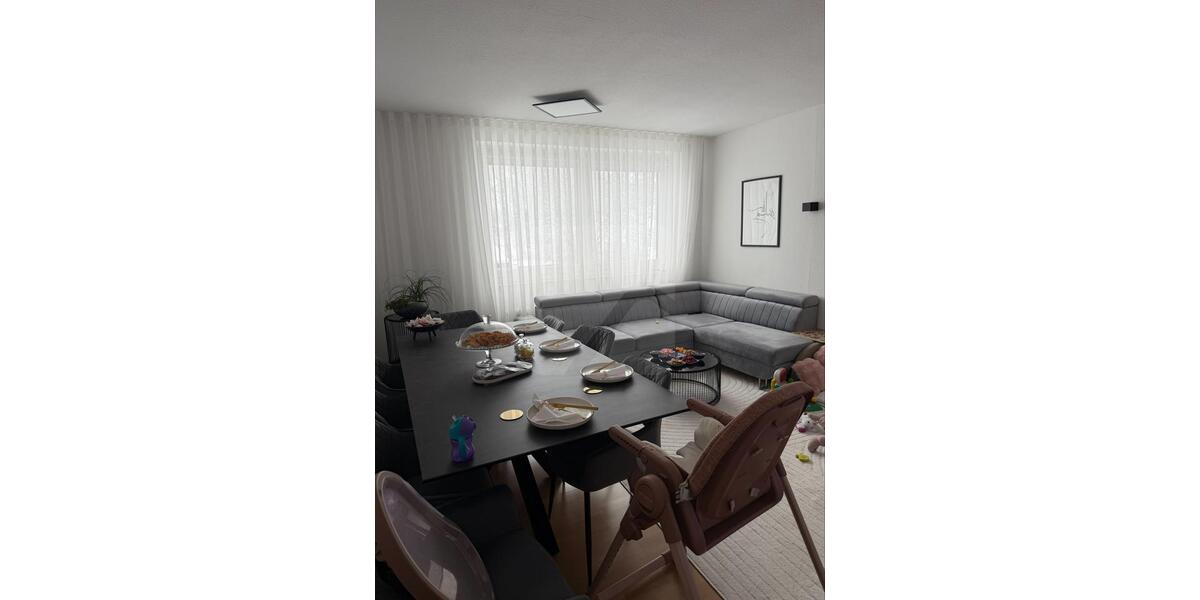 Etagenwohnung Meinerzhagen - 4 Zimmer, 84 m&sup2;, 630&euro; | Angebot:24976944