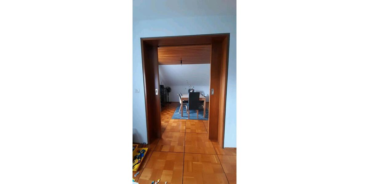 Dachgeschoßwohnung Achstetten - 4 Zimmer, 80 m&sup2;, 1.100&euro; | Angebot:25547162