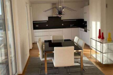 Wohnung Offenbach am Main Hafen - 3 Zimmer, 100 m&sup2;, 1.890&euro; | Angebot:24270180