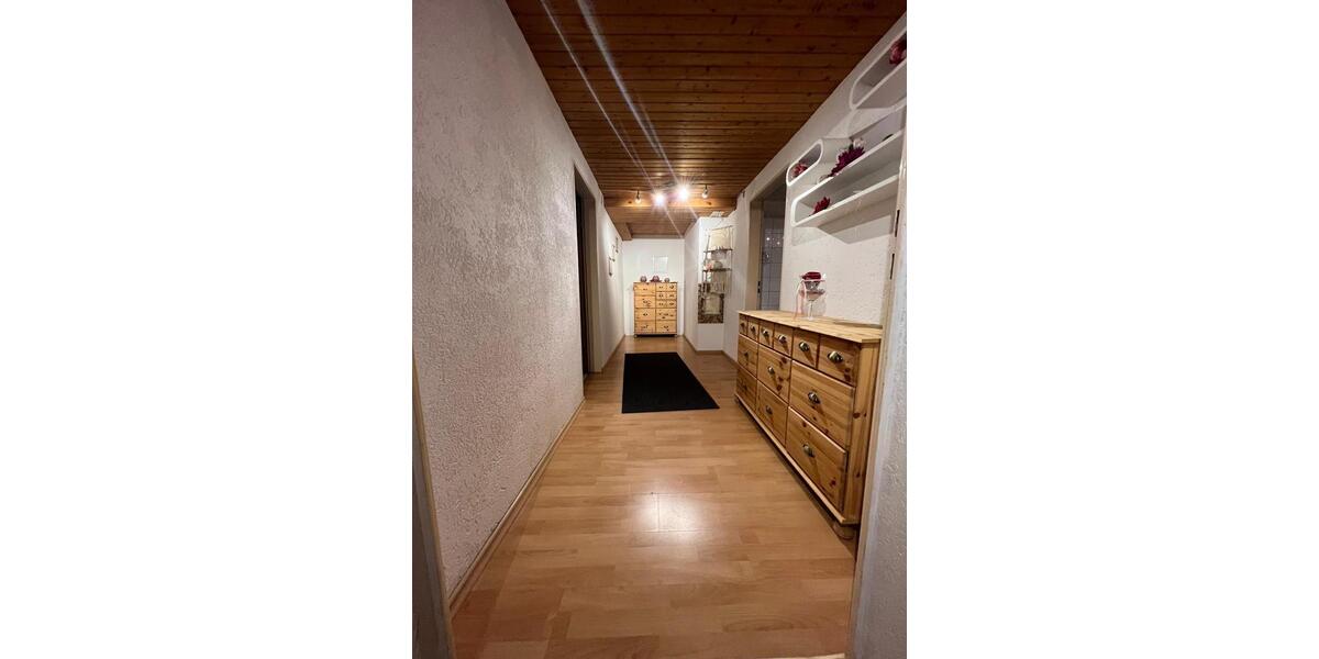 Wohnen auf Zeit Oettingen in Bayern - 2 Zimmer, 77 m&sup2;, 25&euro; | Angebot:24921209