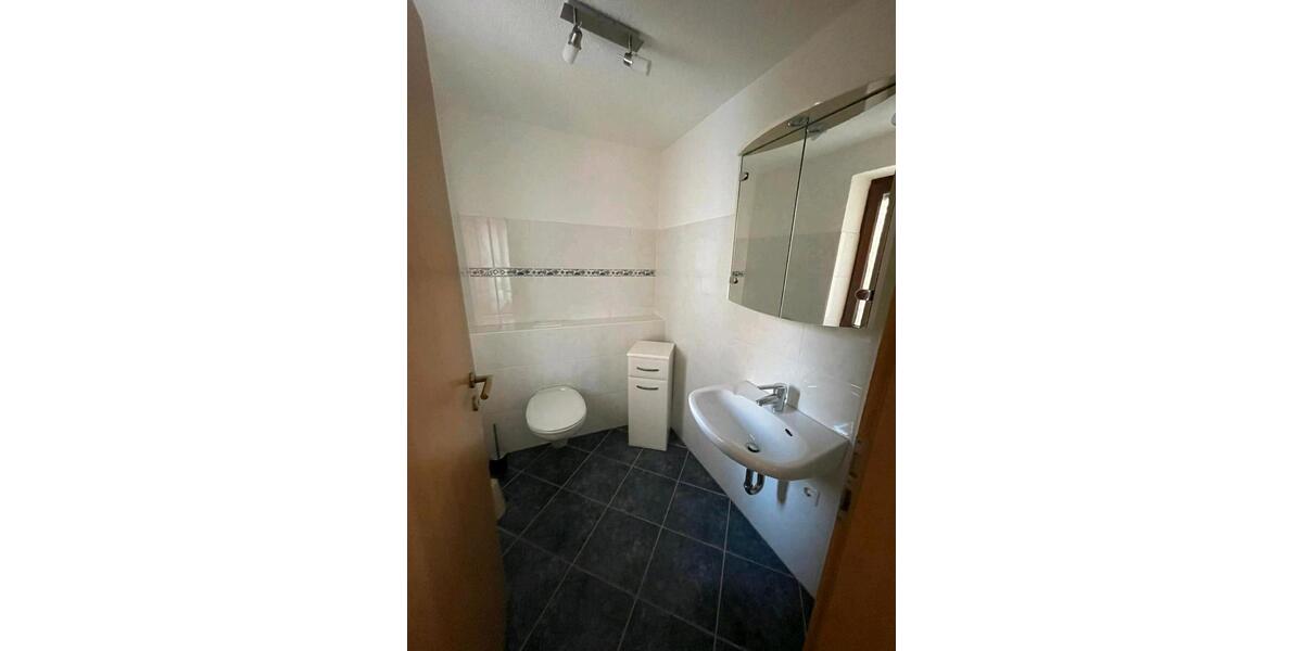 Erdgeschoßwohnung Höpfingen - 3 Zimmer, 117 m&sup2;, 750&euro; | Angebot:24748964