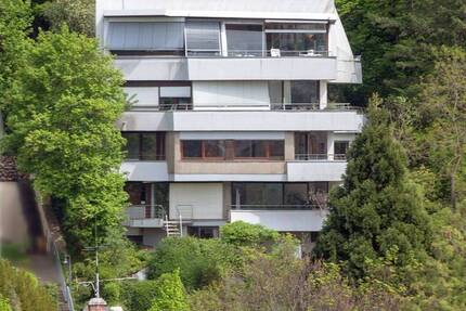 Modernisierte Wohnetage mit besonderem Flair in Bestlage