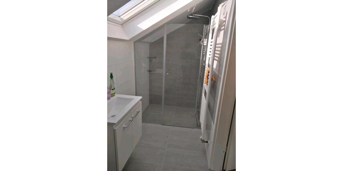 Dachgeschoßwohnung Salach - 2 Zimmer, 50 m&sup2;, 600&euro; | Angebot:26705339