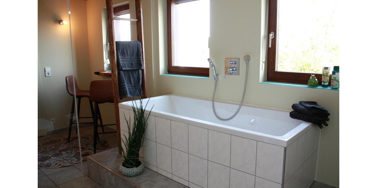 Wohnen auf Zeit Bisingen - 2 Zimmer, 50 m&sup2;, 1.300&euro; | Angebot:26213580