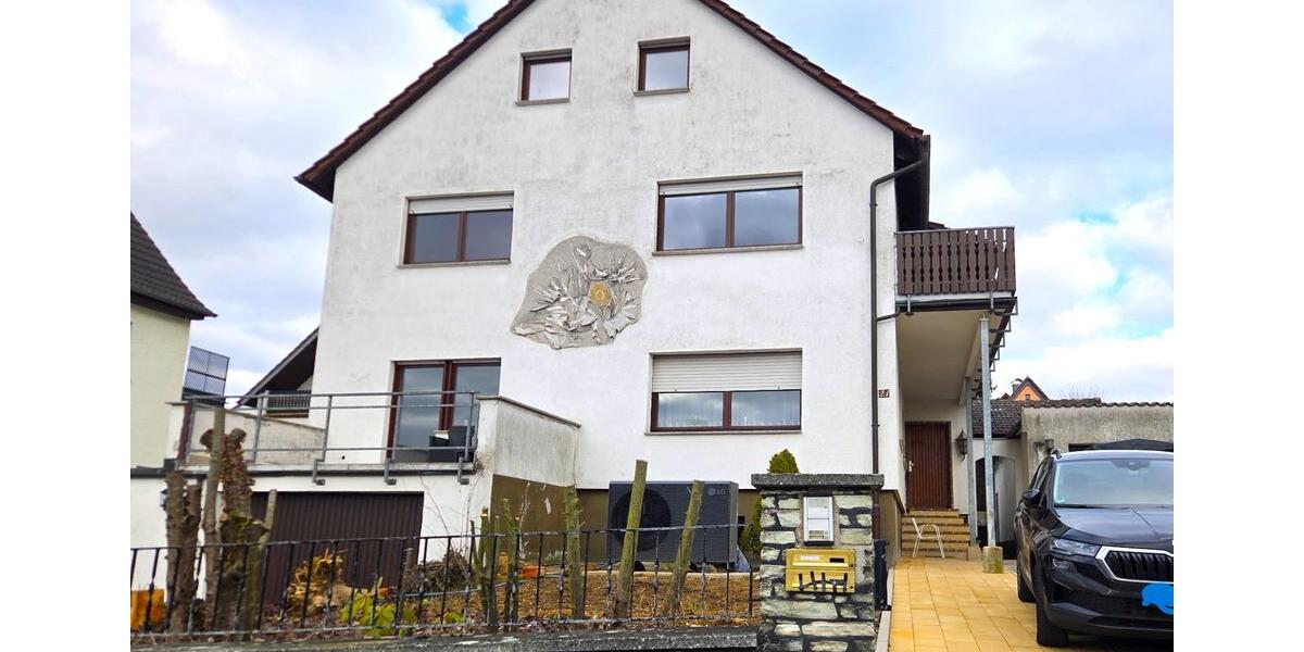 Etagenwohnung Schöneck - 4 Zimmer, 116 m&sup2;, 1.400&euro; | Angebot:25131792