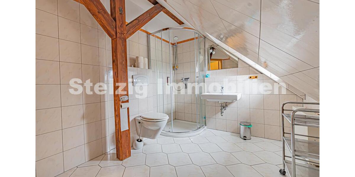 Dachgeschoßwohnung Peitz - 4 Zimmer, 80 m&sup2;, 30&euro; | Angebot:24707123