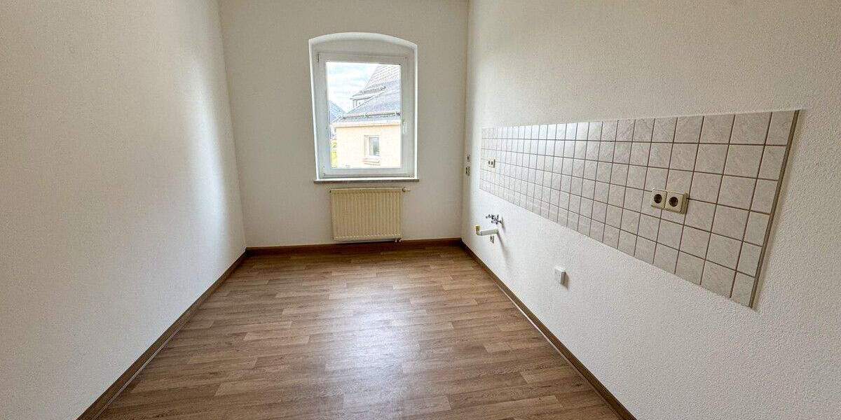 Etagenwohnung Lößnitz - 2 Zimmer, 49 m&sup2;, 294&euro; | Angebot:24157832