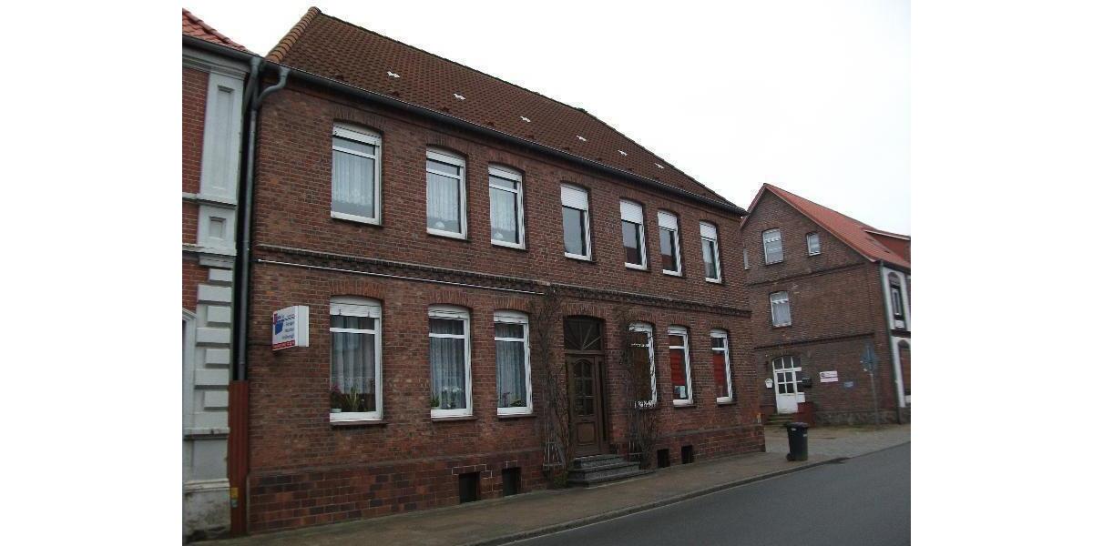 Etagenwohnung Hagenow - 4 Zimmer, 107 m&sup2;, 590&euro; | Angebot:26248148