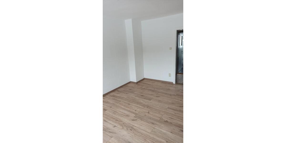Erdgeschoßwohnung Stendal - 3 Zimmer, 60 m&sup2;, 350&euro; | Angebot:25026216
