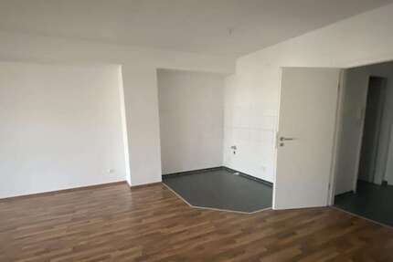 Wohnung Düsseldorf Bilk - 1 Zimmer, 49 m&sup2;, 732&euro; | Angebot:27122607