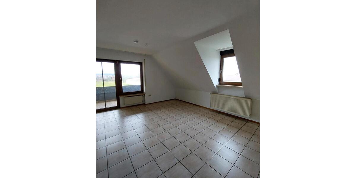 Dachgeschoßwohnung Gerolzhofen - 5 Zimmer, 939&euro; | Angebot:23555332