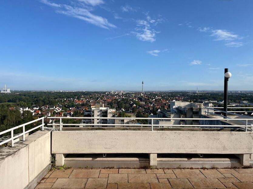 Juwel Penthouse 60 qm Dach-Terrasse und Fensterfront 17. Stock