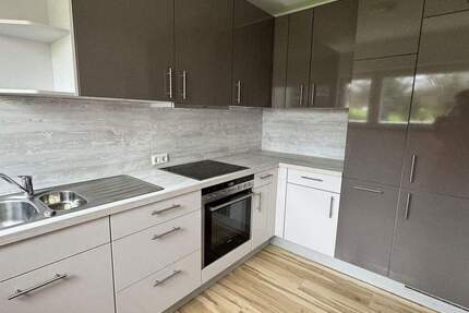 attraktive und gepflegte 4,5-Raum-Erdgeschosswohnung mit EBK in Lottstetten 4 zimmer