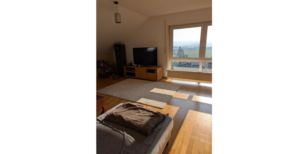 Dachgeschoßwohnung Delligsen - 3 Zimmer, 88 m&sup2;, 440&euro; | Angebot:26537974