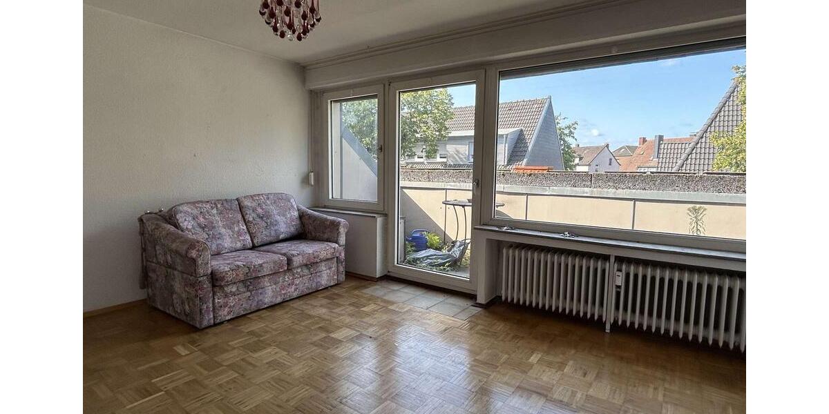 Schöne Dachgeschosswohnung in Stadtnähe 2 zimmer