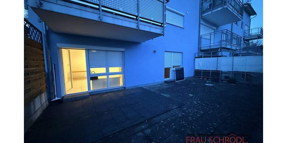 Ruhige 2-Zimmer-Wohnung mit Terrasse und Aufzug - ideal für Singles oder Senioren Engen-Ballenberg 2 zimmer
