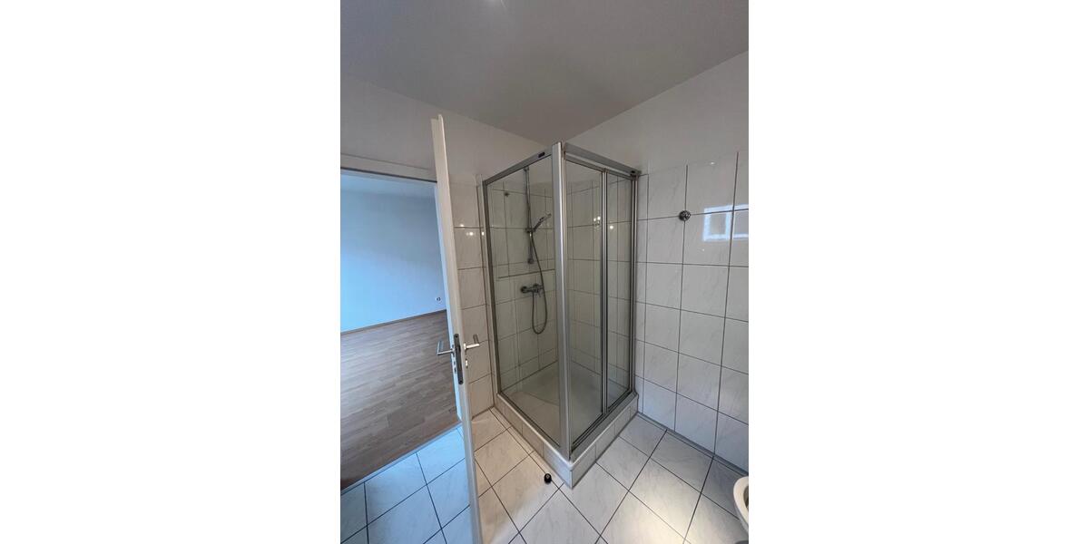 Etagenwohnung Hamburg Wandsbek - 3 Zimmer, 127 m&sup2;, 2.000&euro; | Angebot:26676805