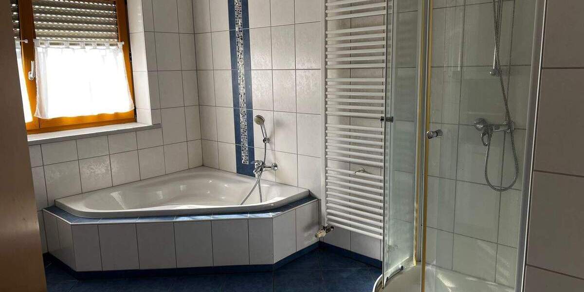 Etagenwohnung Schweinfurt Oberndorf - 2 Zimmer, 75 m&sup2;, 625&euro; | Angebot:26730800