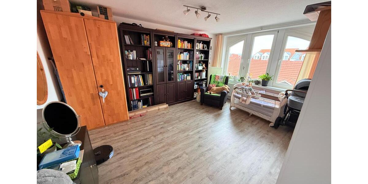 Dachgeschoßwohnung Eisenach - 4 Zimmer, 100 m&sup2;, 750&euro; | Angebot:26478029