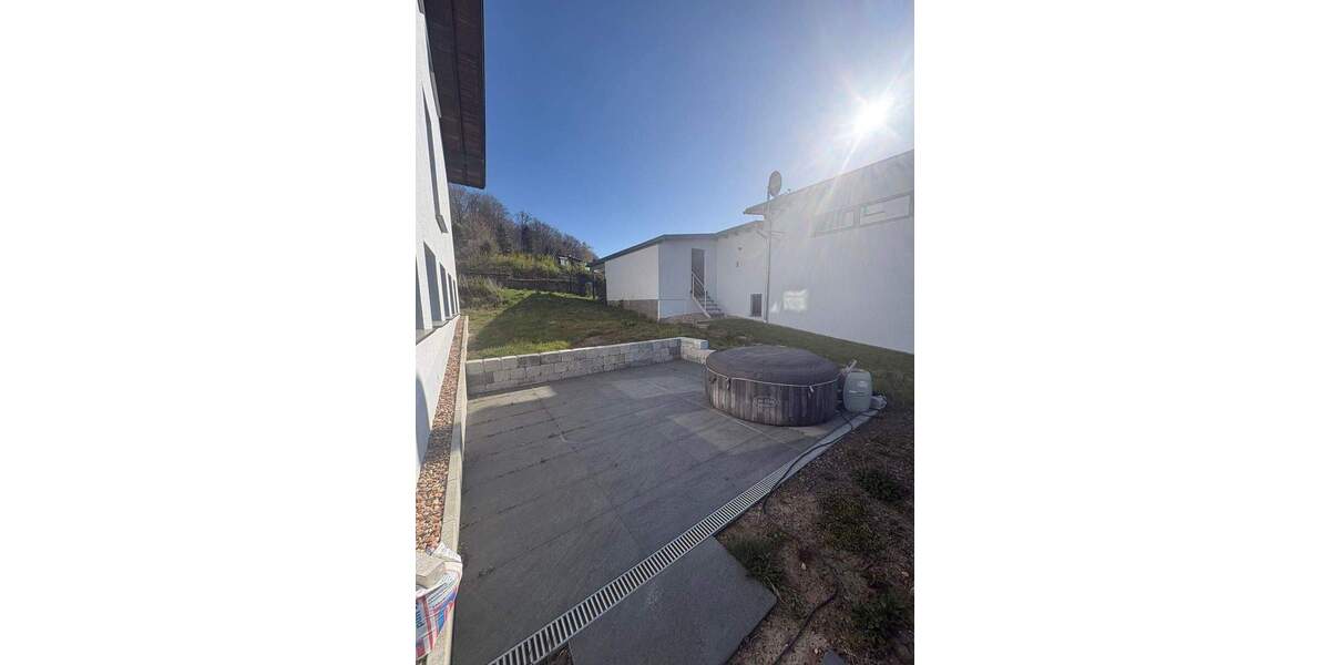 Etagenwohnung Friedrichsthal - 3 Zimmer, 85 m&sup2;, 1.000&euro; | Angebot:26107801