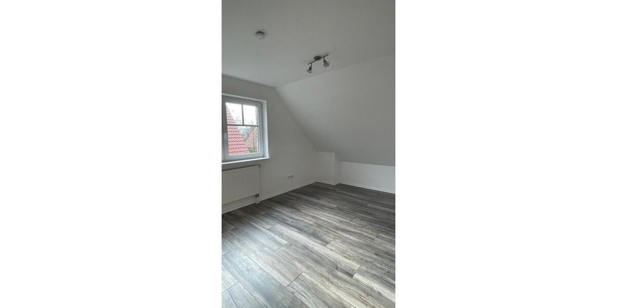 Doppelhaushälfte Uplengen - 4 Zimmer, 109 m&sup2;, 785&euro; | Angebot:26653266
