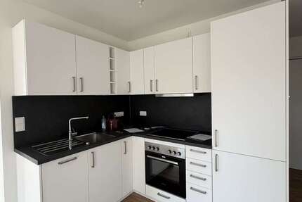 Wohnung Oberschleißheim - 2 Zimmer, 80 m&sup2;, 1.672&euro; | Angebot:23928138