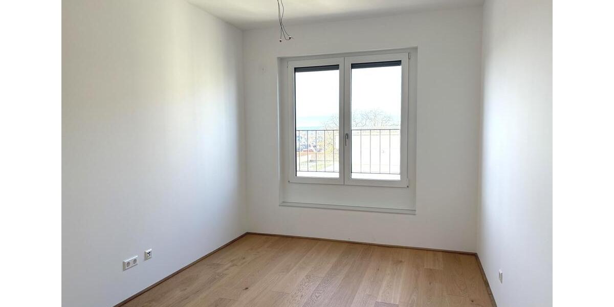 Einfamilienhaus Leonberg - 3 Zimmer, 99 m&sup2;, 2.083&euro; | Angebot:23712851