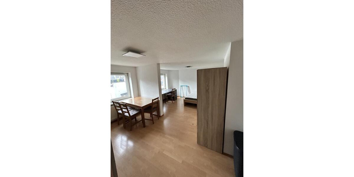 Etagenwohnung Mittweida - 1 Zimmer, 31 m&sup2;, 245&euro; | Angebot:26635772