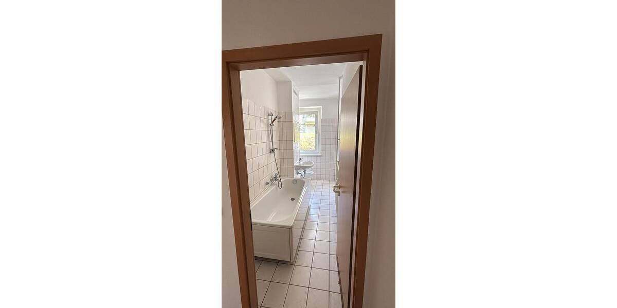 Erdgeschoßwohnung Meiningen - 2 Zimmer, 47 m&sup2;, 215&euro; | Angebot:25934031