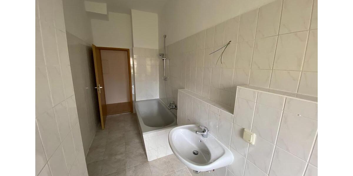 Etagenwohnung Greiz - 3 Zimmer, 86 m&sup2;, 430&euro; | Angebot:25550351