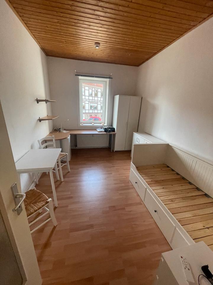 1 Zimmer Apartment , möbliert, von Privat