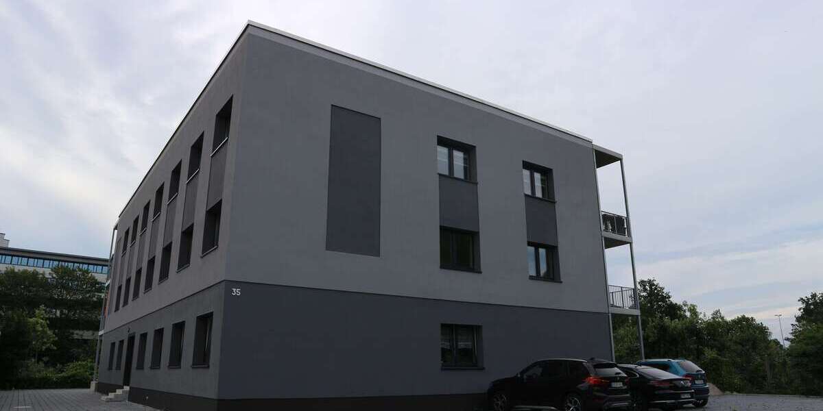 Etagenwohnung Chemnitz Kapellenberg - 4 Zimmer, 129 m&sup2;, 1.150&euro; | Angebot:27272152