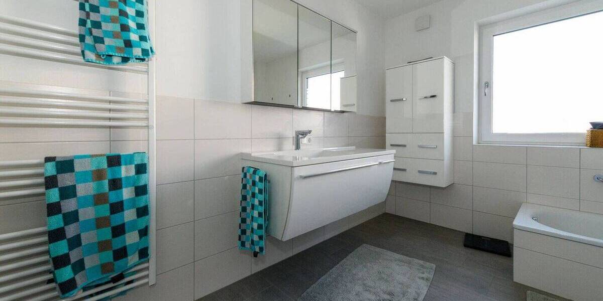 Doppelhaushälfte Ingolstadt Mailing - 5 Zimmer, 145 m&sup2;, 1.690&euro; | Angebot:26814040