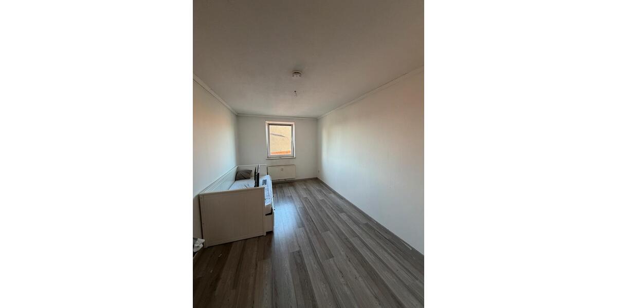 Etagenwohnung Auetal - 4 Zimmer, 98 m&sup2;, 830&euro; | Angebot:26339022