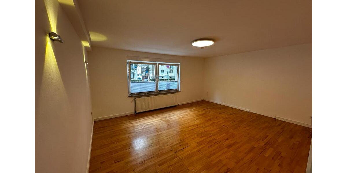 Erdgeschoßwohnung Krefeld - 3 Zimmer, 77 m&sup2;, 1.031&euro; | Angebot:26045505