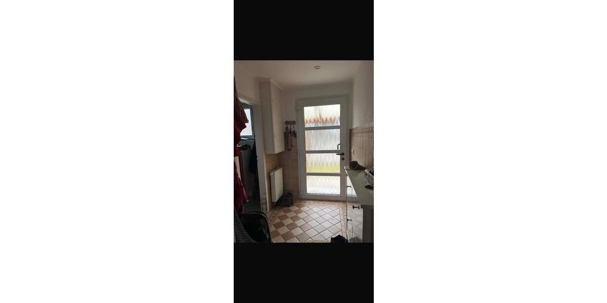 Einfamilienhaus Beltheim - 3.5 Zimmer, 120 m&sup2;, 1.200&euro; | Angebot:26687008
